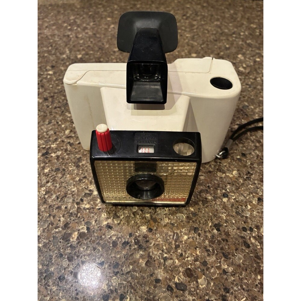 Vintage Swinger Poloroid Land Camera Model 20  1960's Untested